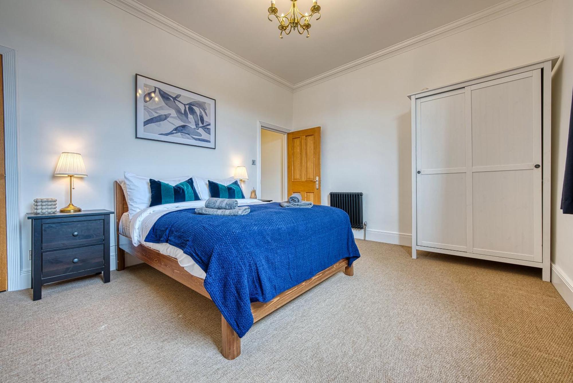 2 Bed Stunning Chic Modern Spacious Apt, Ocean Village, Southampton - Plenty Of Parking - By Blue Puffin Stays ภายนอก รูปภาพ