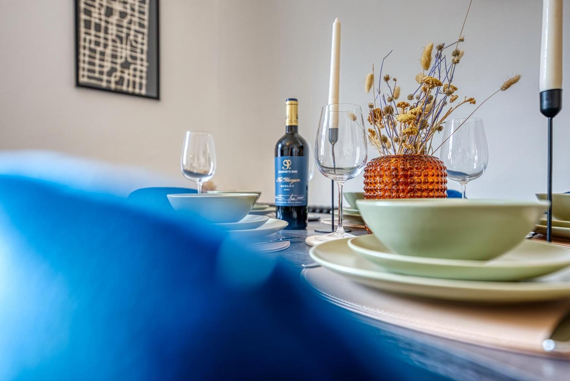 2-Bedroom Stunning, Chic, Modern & Spacious Apartment, Near Ocean Village, Central Southampton - Plenty Of Parking - By Blue Puffin Stays เซาธ์แธมป์ตัน ภายนอก รูปภาพ