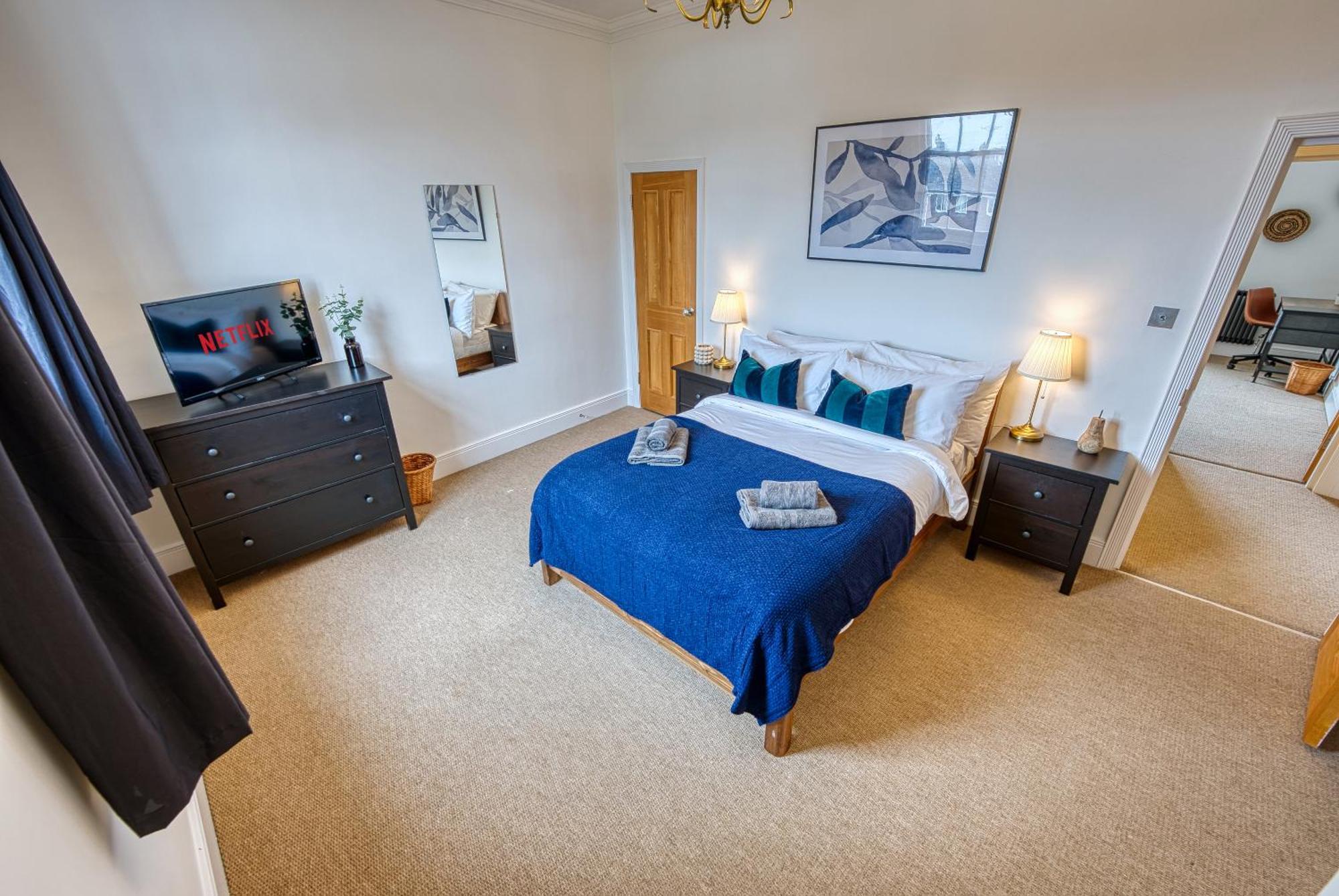 2-Bedroom Stunning, Chic, Modern & Spacious Apartment, Near Ocean Village, Central Southampton - Plenty Of Parking - By Blue Puffin Stays เซาธ์แธมป์ตัน ภายนอก รูปภาพ